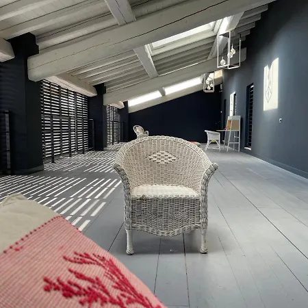 Black Villa Lonato